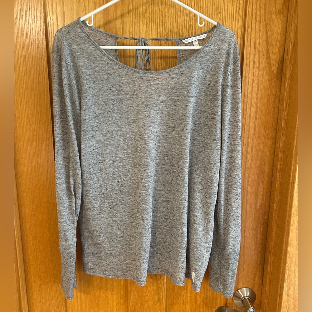 Victoria’s Secret Open Back Long Sleeve Tee L